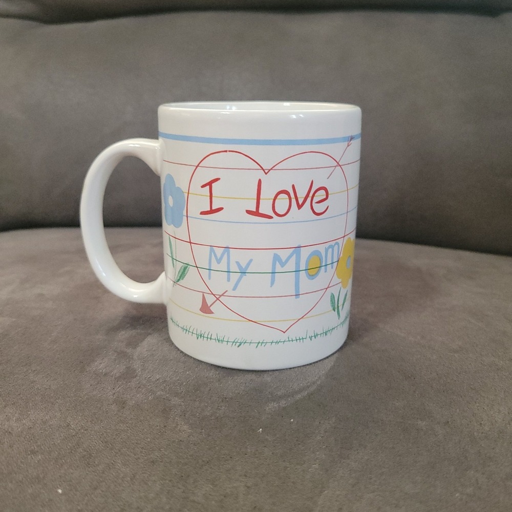 Vintage Collector's Ceramic Coffee Mug "I Love My Mom" Made In Taiwan EUC